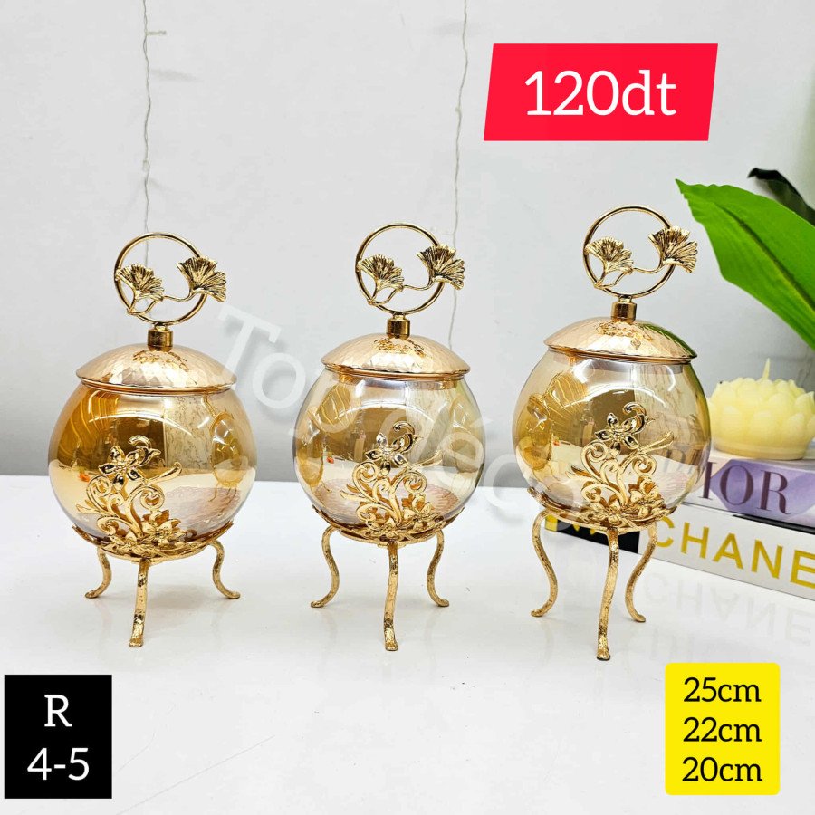 Trio de bonbonnières rondes dorées – Design floral raffiné