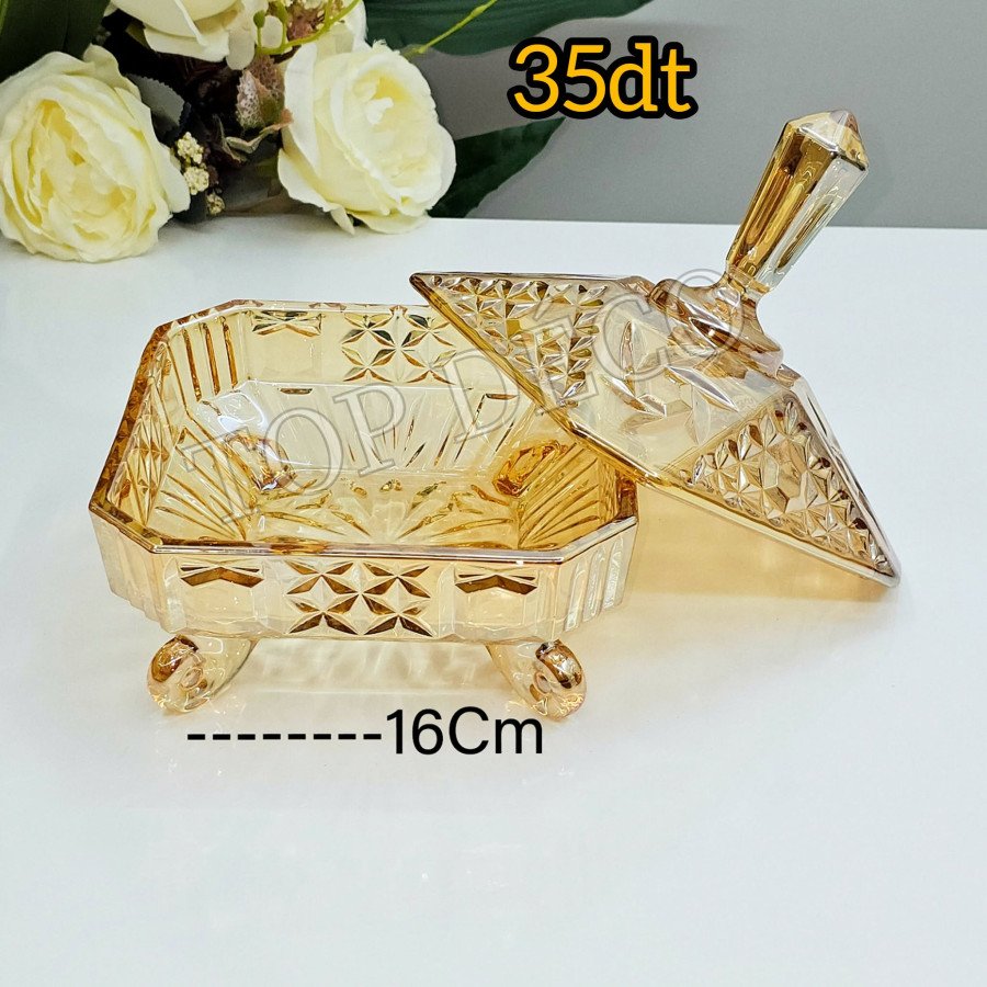 Bonbonnière en verre sur pieds avec couvercle – 16 cm – couleur ambrée